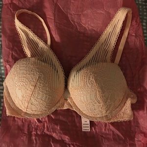 Victoria’s Secret push up bra
